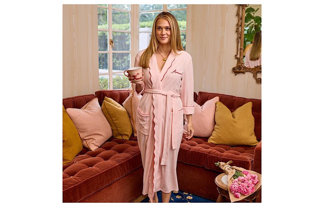 Scalloped Weezie Robe