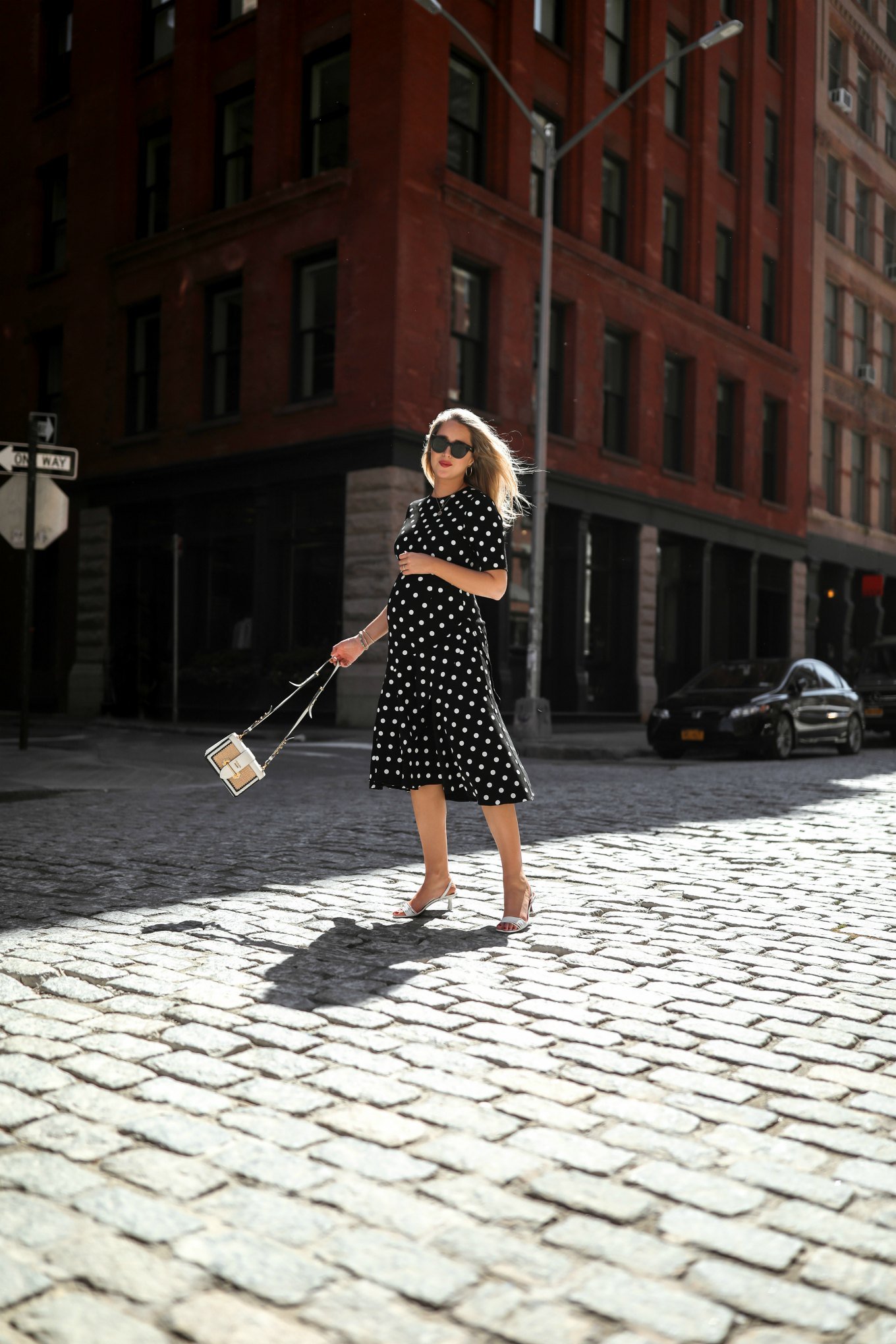How To Shop Non-Maternity Clothes While Pregnant